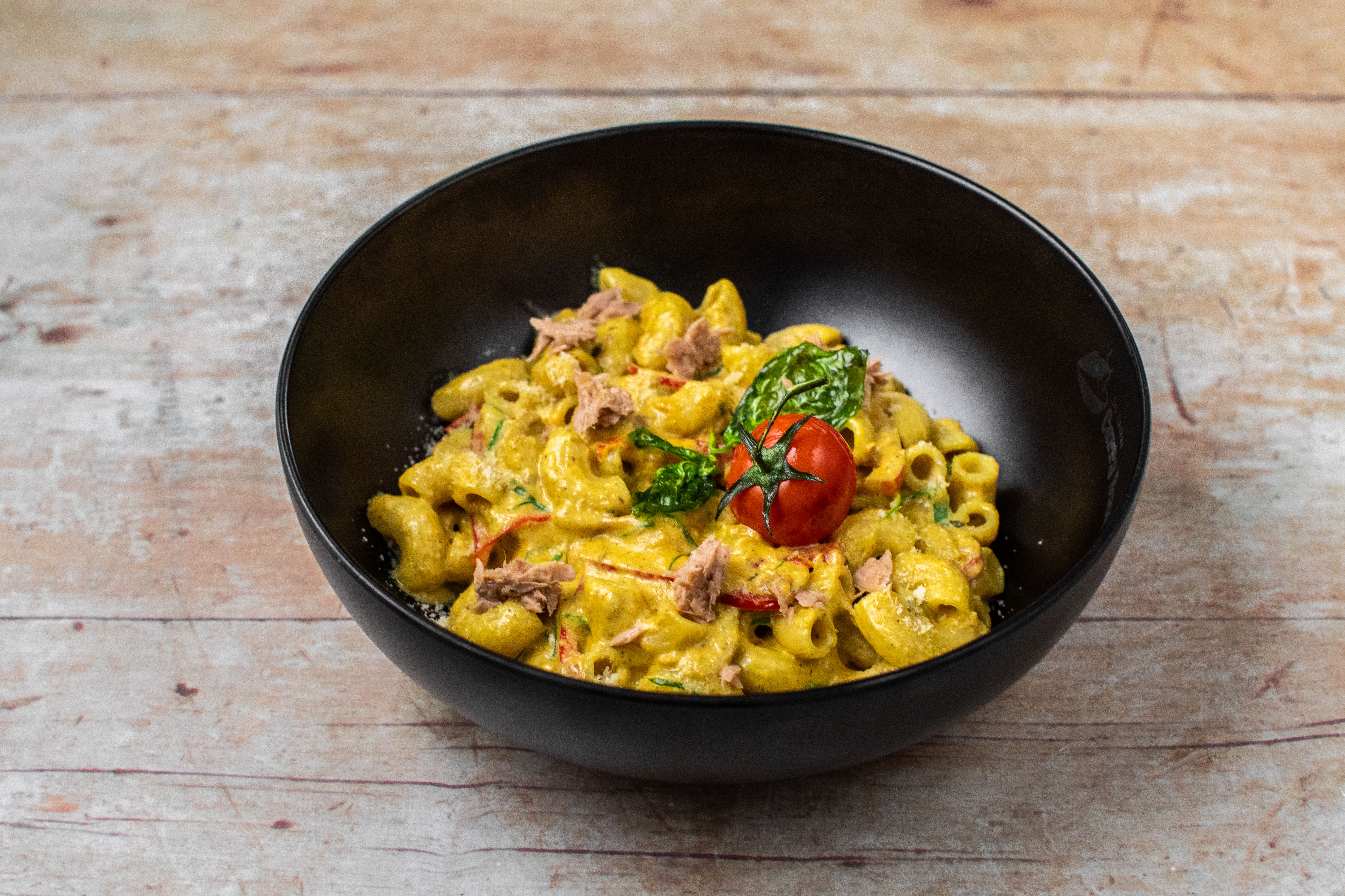 Food Restaurants in Zagreb Curry Bowl Fresh Tuna Curry